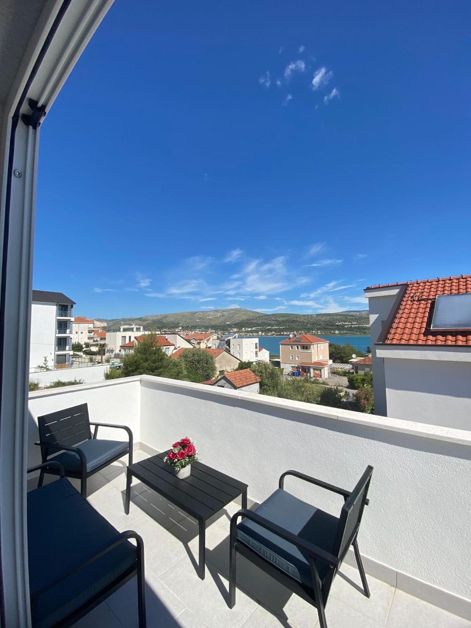 Apartments Paola Trogir Exterior photo