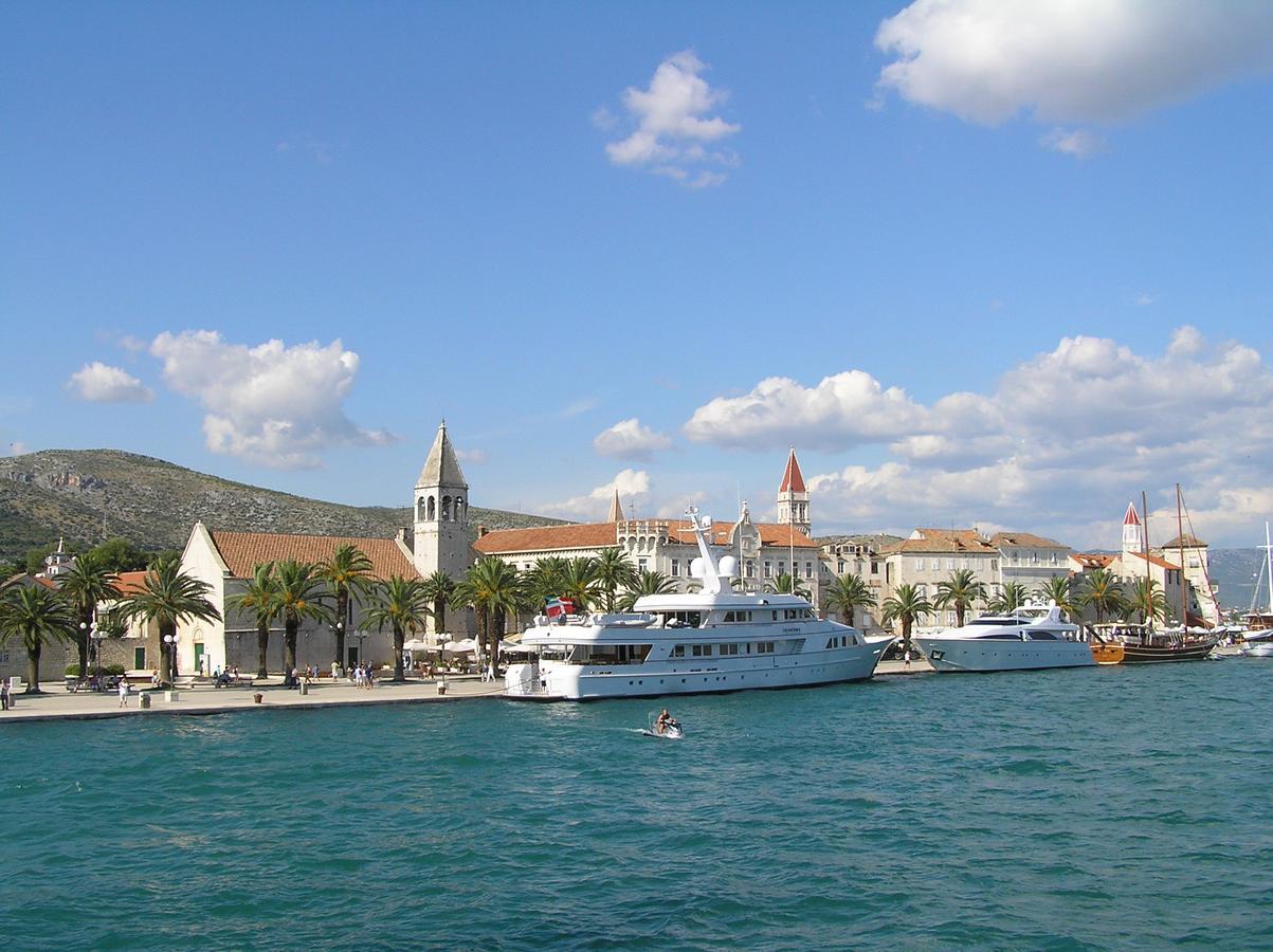 Apartments Paola Trogir Exterior photo